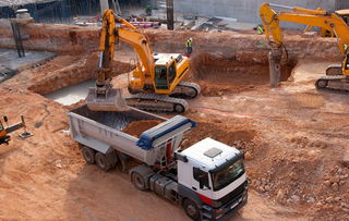 云南工程機(jī)械租賃與大件普貨物流快訊